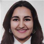 Me considero una persona paciente, atenta, y muy respetuosa. Tengo una fuerte ética de trabajo, soy puntual y me adapto fácilmente